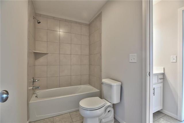 2717 W Park Street, Olathe, KS 66061