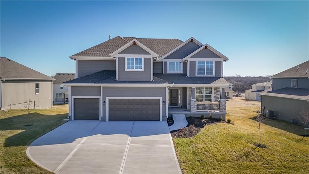 2717 W Park Street, Olathe, KS 66061