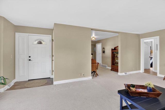 N7024 Oakwood ROAD, Whitewater, WI 53190