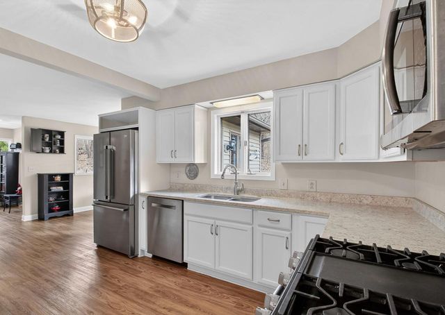 N7024 Oakwood ROAD, Whitewater, WI 53190