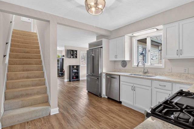 N7024 Oakwood ROAD, Whitewater, WI 53190