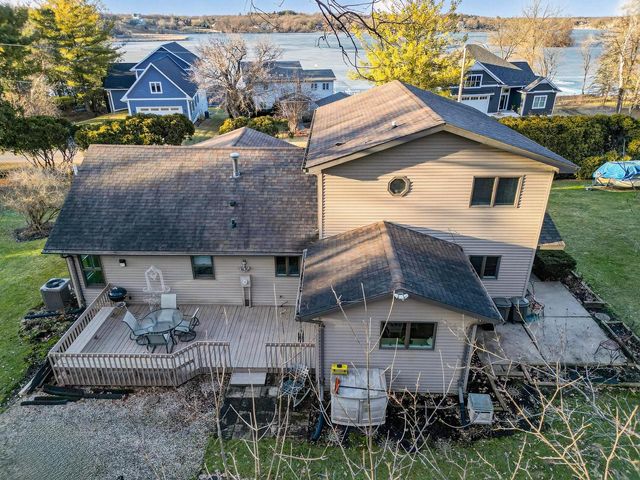 N7024 Oakwood ROAD, Whitewater, WI 53190