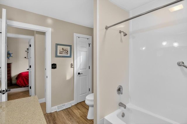 N7024 Oakwood ROAD, Whitewater, WI 53190