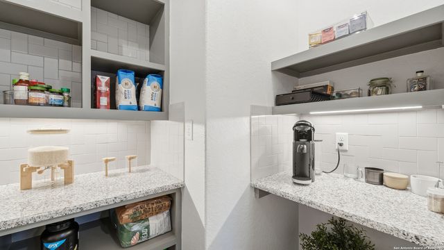 266 Rolling, New Braunfels, TX 78130