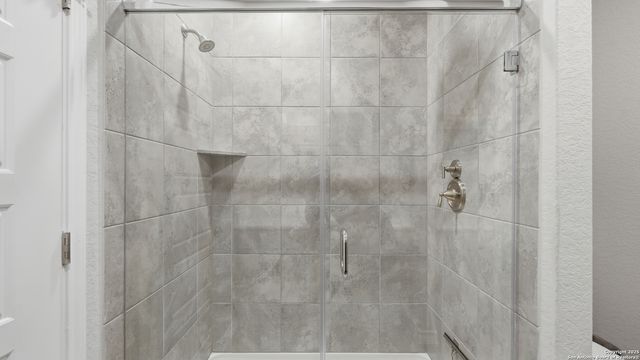 266 Rolling, New Braunfels, TX 78130