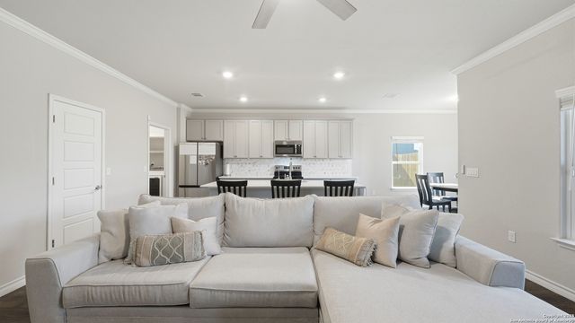 266 Rolling, New Braunfels, TX 78130