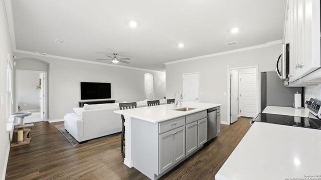 266 Rolling, New Braunfels, TX 78130