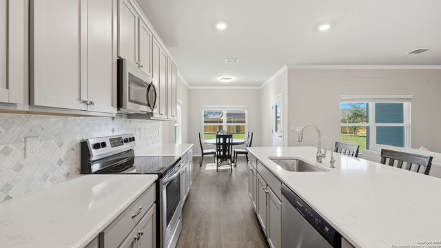 266 Rolling, New Braunfels, TX 78130