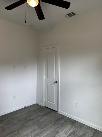 16686 E Lynbrook, Montgomery, TX 77316