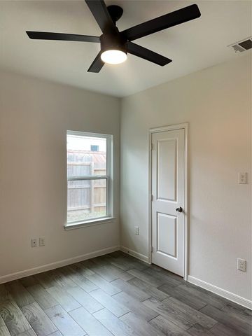 16686 E Lynbrook, Montgomery, TX 77316