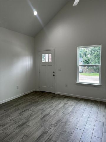16686 E Lynbrook, Montgomery, TX 77316