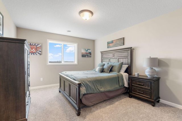10896 165th Avenue NW, Elk River, MN 55330