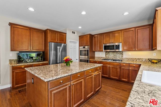 25618 Henley Way, Stevenson Ranch, CA 91381