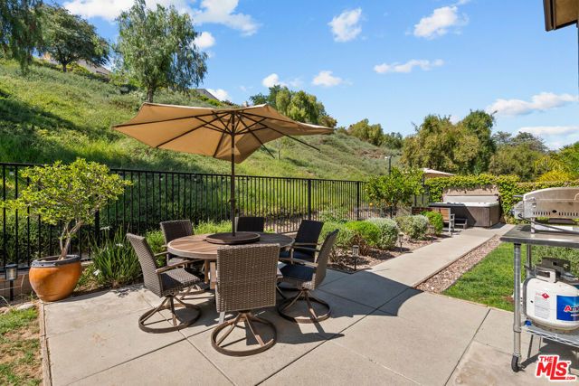 25618 Henley Way, Stevenson Ranch, CA 91381