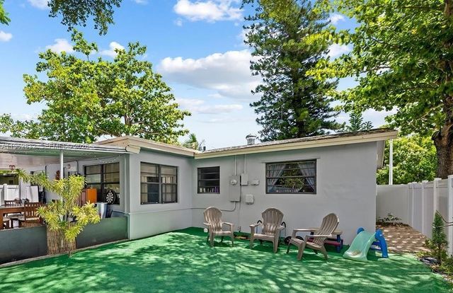 4741 SW 25th Terrace, Dania Beach, FL 33312