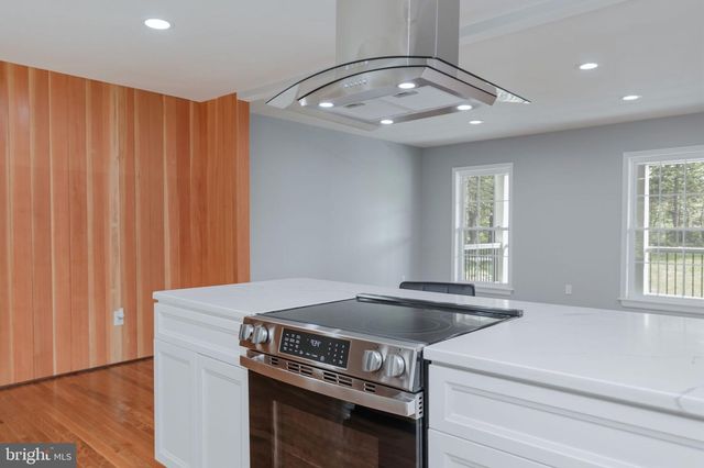 12888 LEMAN LN, Waldorf, MD 20601