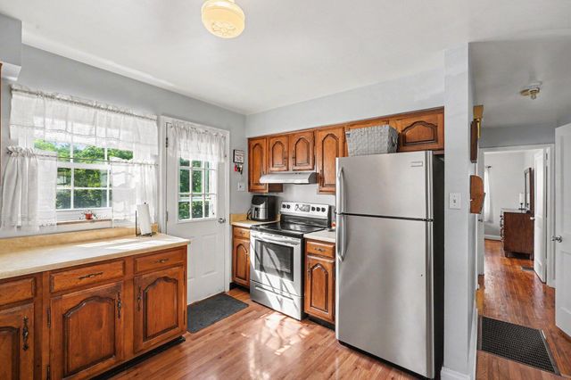 24 Pine Hill Drive, Highland Heights, KY 41076