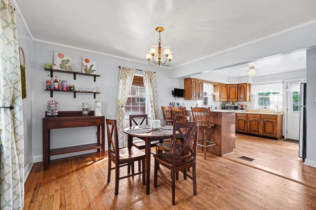 24 Pine Hill Drive, Highland Heights, KY 41076