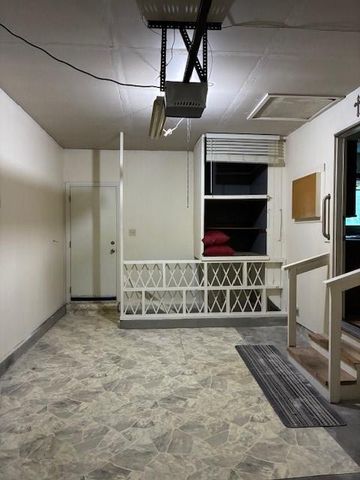 3812 S MAIN Street, Independence, MO 64055