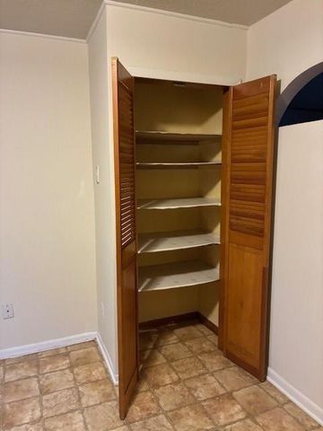 3812 S MAIN Street, Independence, MO 64055