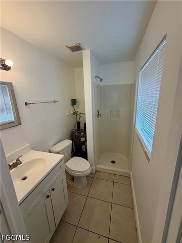40 Willis RD, North Fort Myers, FL 33917