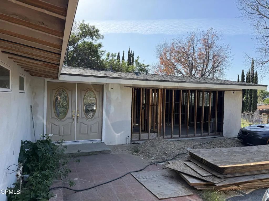 13180 Beaver Street, Los Angeles, CA 91342