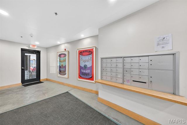 849 Westgate Avenue 305, St Louis, MO 63130