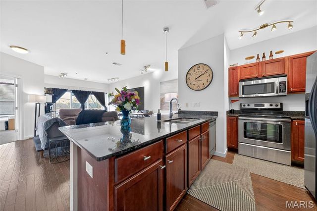 849 Westgate Avenue 305, St Louis, MO 63130