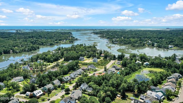 7729 Bonaventure Drive, Wilmington, NC 28411