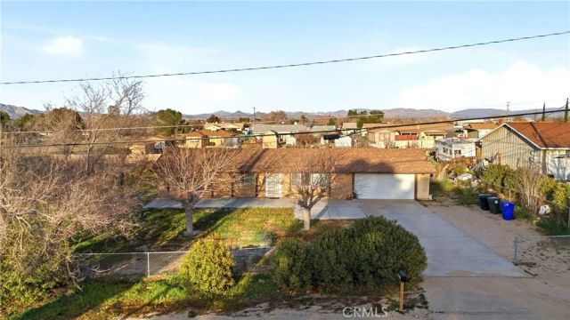 12561 Shamrock Avenue, Victorville, CA 92395