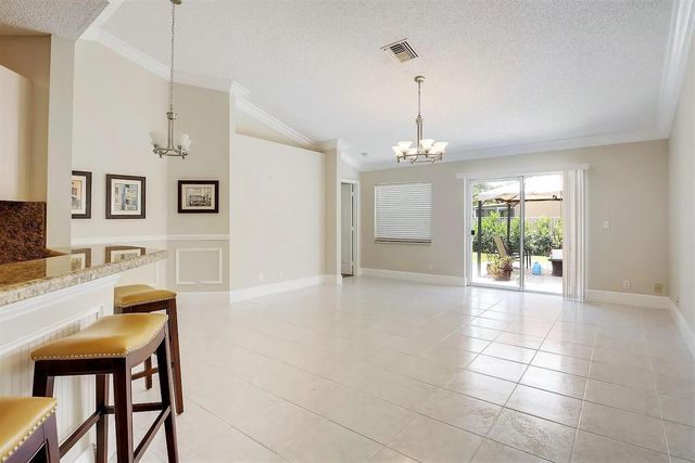 13284 Majestic Pine Court, Delray Beach, FL 33484