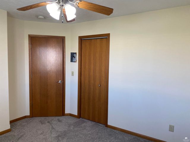 2710 Buttonwood Drive, Manhattan, KS 66502