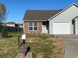 2710 Buttonwood Drive, Manhattan, KS 66502