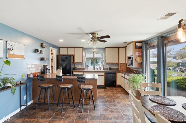 917 Linda Drive, Fortville, IN 46040