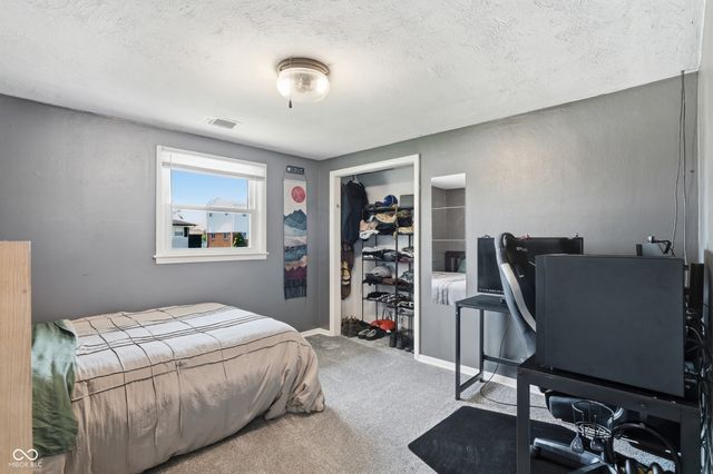 917 Linda Drive, Fortville, IN 46040