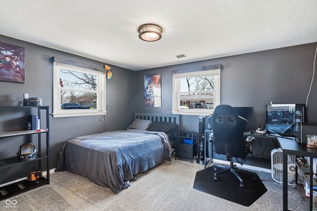 917 Linda Drive, Fortville, IN 46040