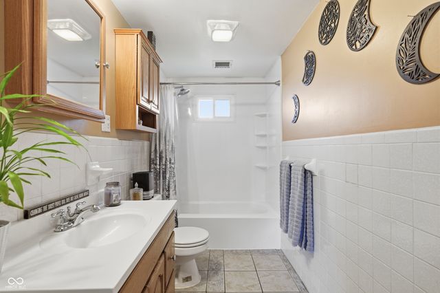 917 Linda Drive, Fortville, IN 46040
