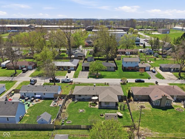 917 Linda Drive, Fortville, IN 46040