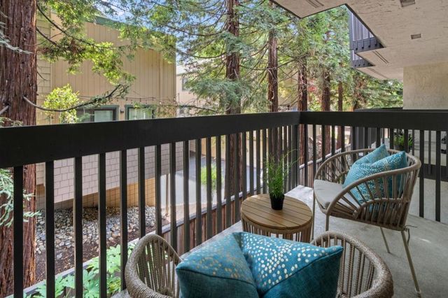 374 Union Avenue E, Campbell, CA 95008