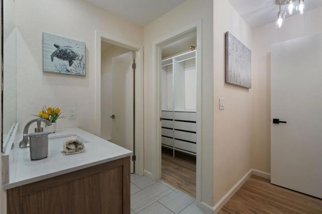 374 Union Avenue E, Campbell, CA 95008