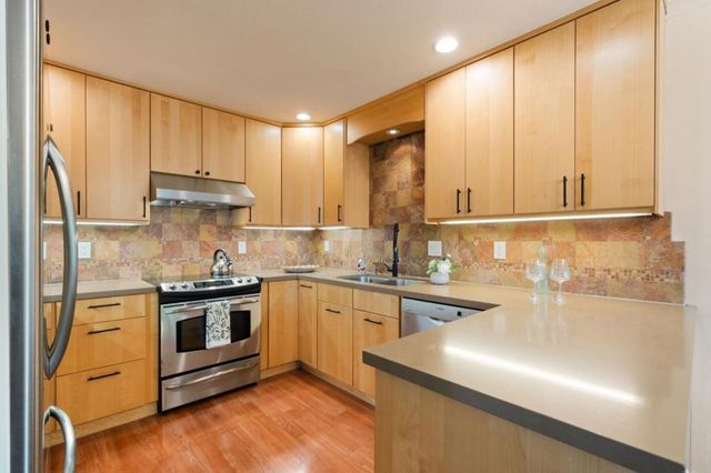 374 Union Avenue E, Campbell, CA 95008