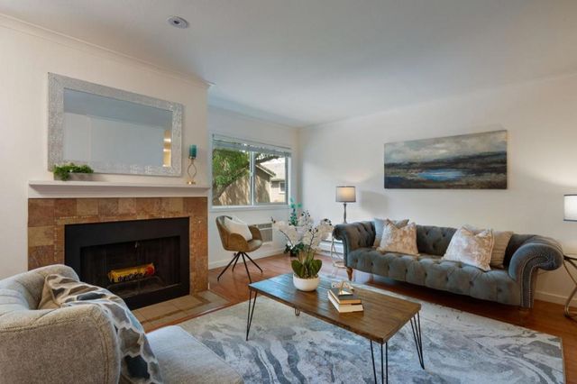 374 Union Avenue E, Campbell, CA 95008