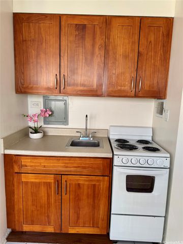 445 Kaiolu Street 1201, Honolulu, HI 96815