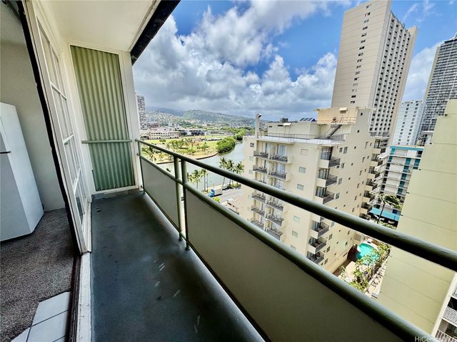 445 Kaiolu Street 1201, Honolulu, HI 96815