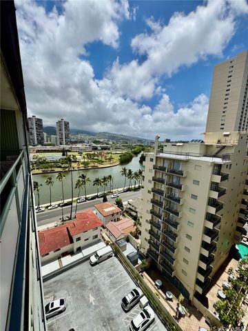 445 Kaiolu Street 1201, Honolulu, HI 96815