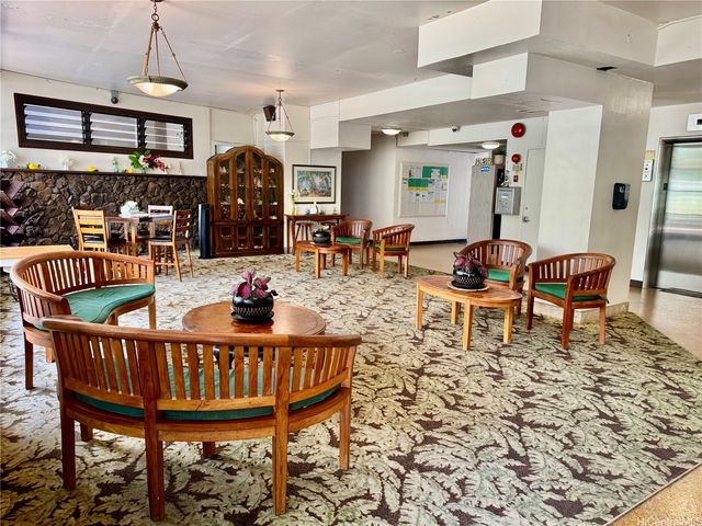 445 Kaiolu Street 1201, Honolulu, HI 96815