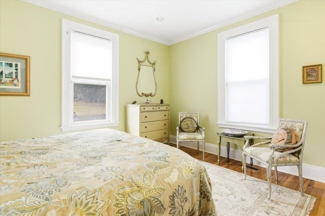 96 Seaverns Ave 1, Boston, MA 02130