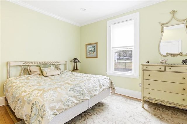 96 Seaverns Ave 1, Boston, MA 02130