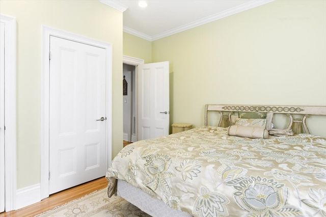 96 Seaverns Ave 1, Boston, MA 02130