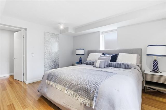 96 Seaverns Ave 1, Boston, MA 02130